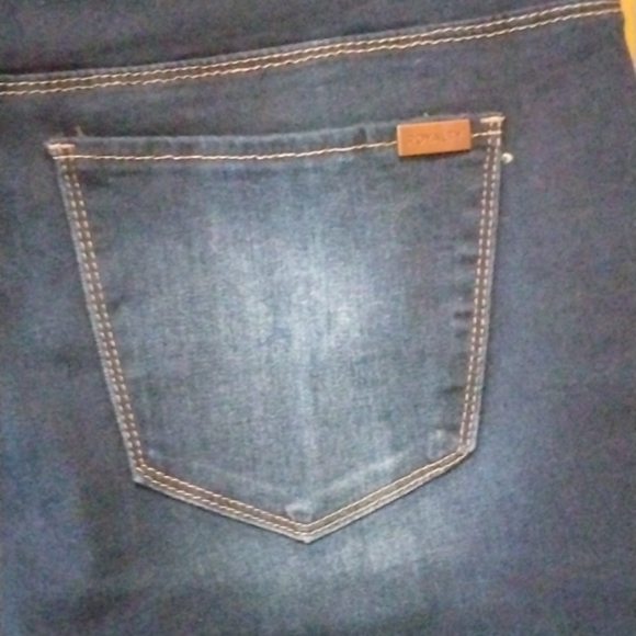 Royalty for Me Jeans, Size 6 Ankle - Picture 5 of 7